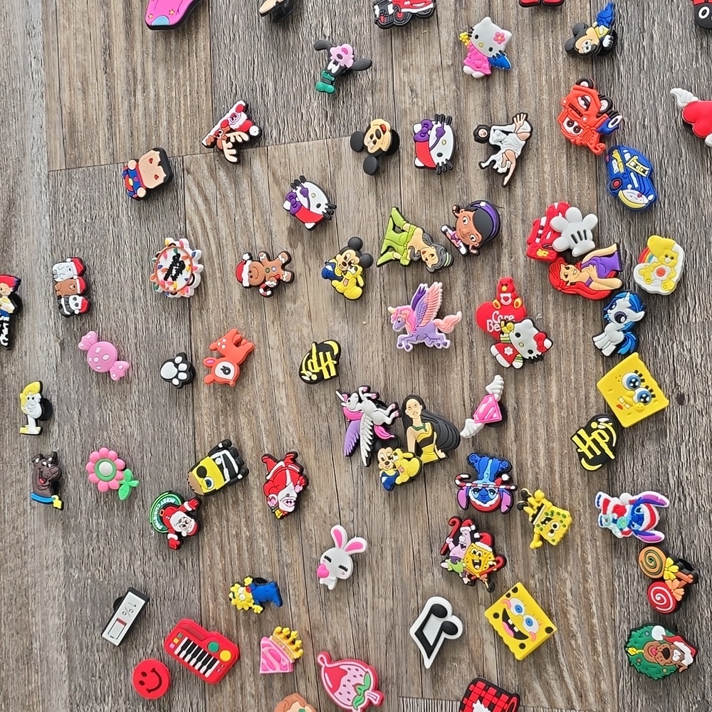 Over 50 Shoe Charms - Picture 3 of 6